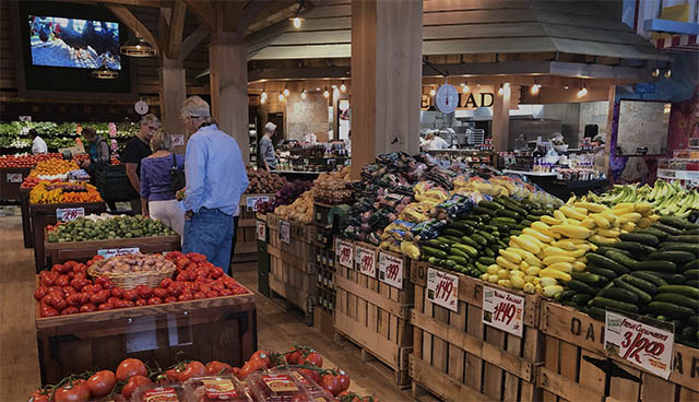 Seed to Table grocery store